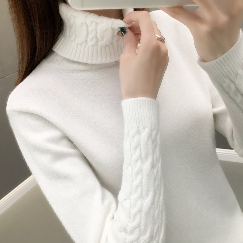 Suéter feminino gola alta